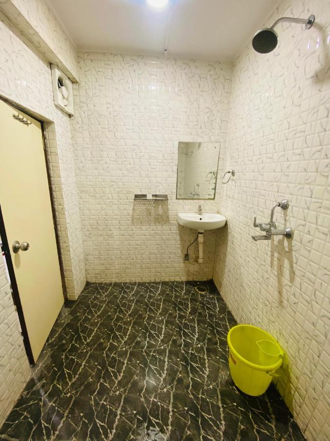 Hotel The Avenue Gamharia Buitenkant foto