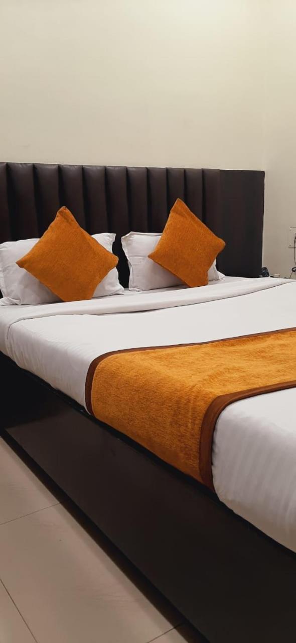 Hotel The Avenue Gamharia Buitenkant foto