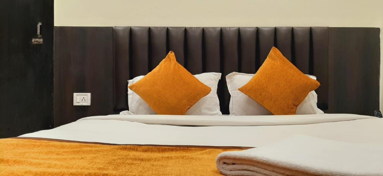 Hotel The Avenue Gamharia Buitenkant foto